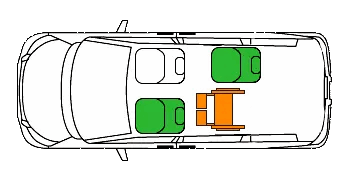 同乗者1名～2名　車椅子1脚